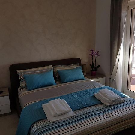 Mary'S Penthouse Lejlighed Lido di Ostia Eksteriør billede
