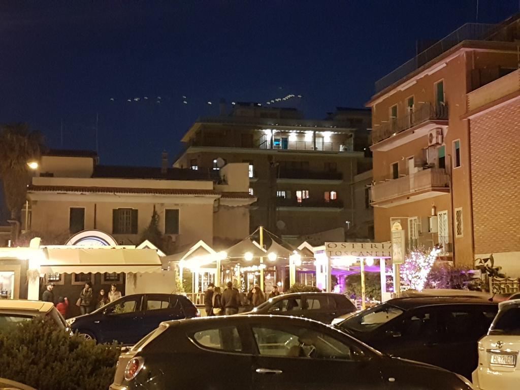 Mary'S Penthouse Lejlighed Lido di Ostia Eksteriør billede
