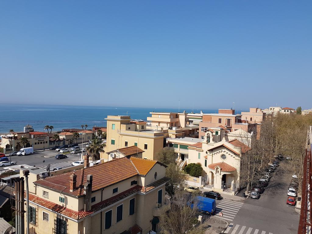 Mary'S Penthouse Lejlighed Lido di Ostia Eksteriør billede