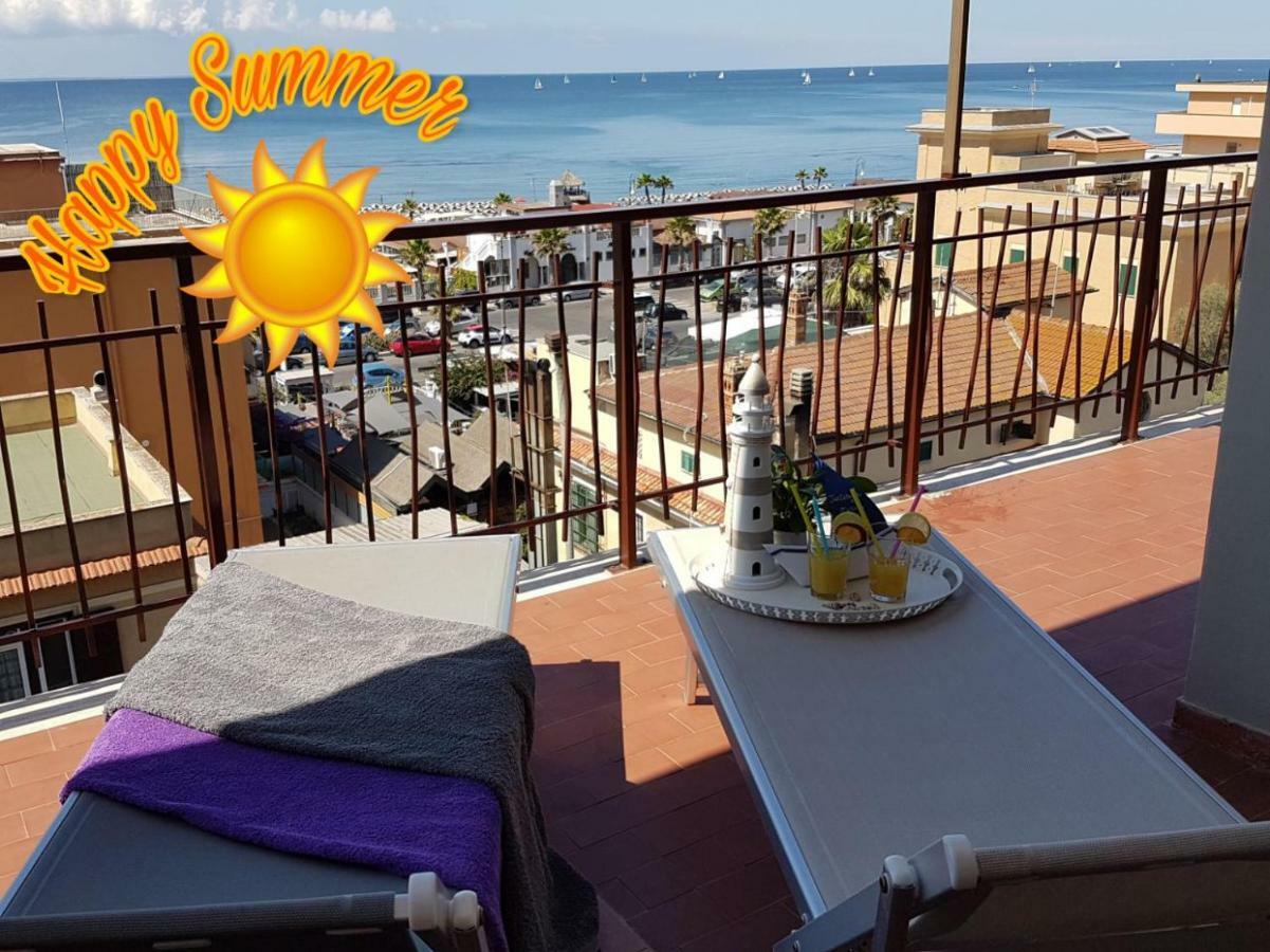 Mary'S Penthouse Lejlighed Lido di Ostia Eksteriør billede