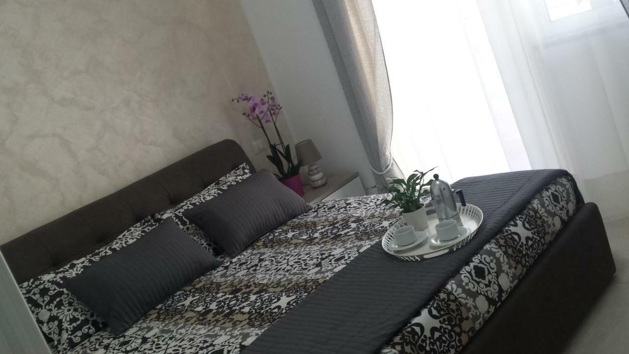 Mary'S Penthouse Lejlighed Lido di Ostia Eksteriør billede