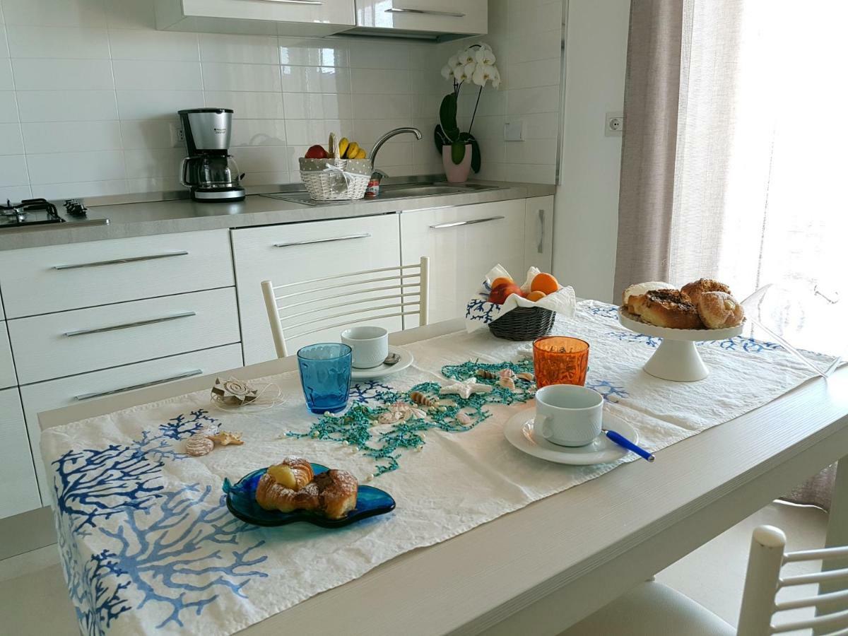 Mary'S Penthouse Lejlighed Lido di Ostia Eksteriør billede
